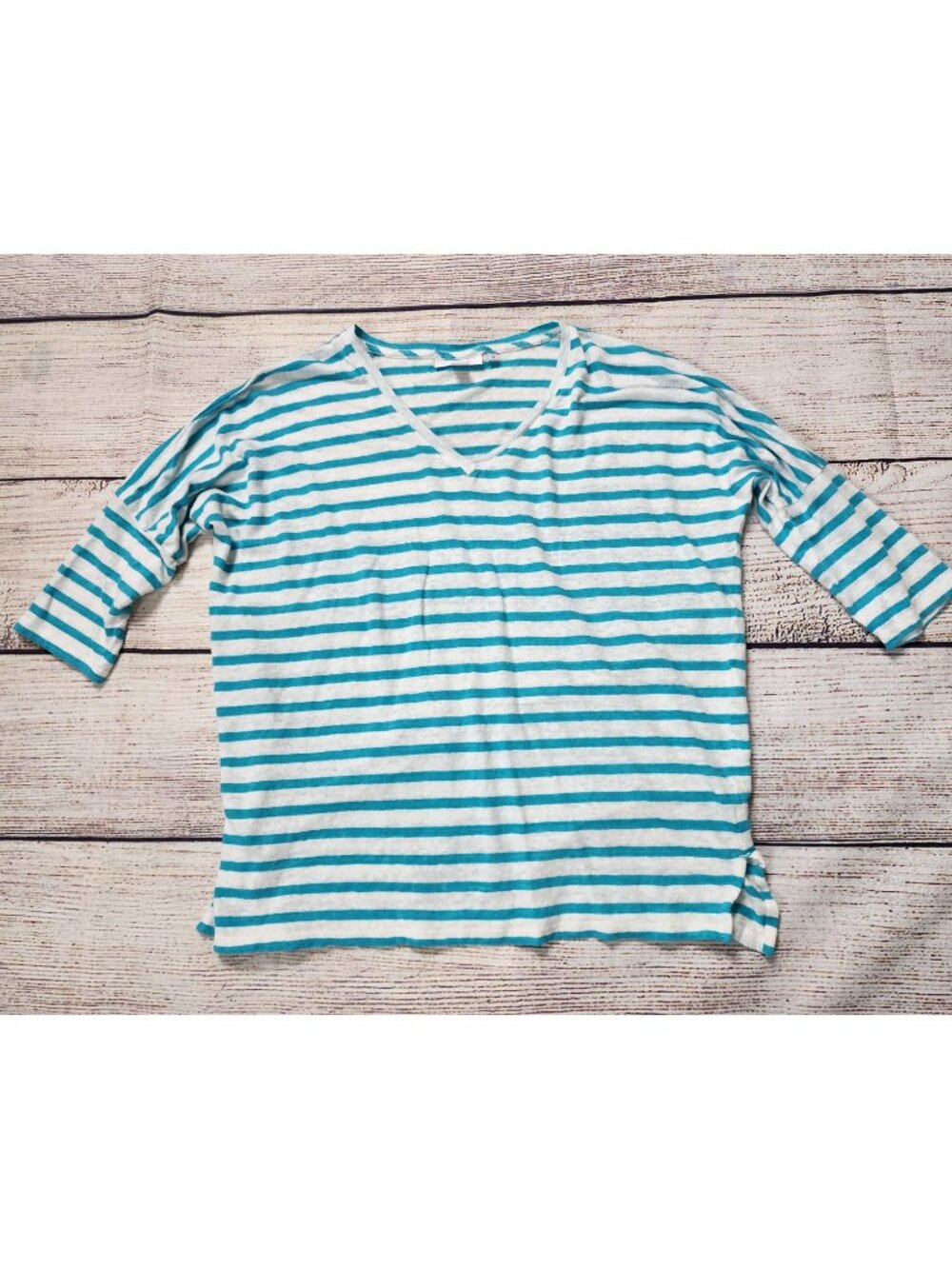 Chico's 100% Linen Teal Blue White‎ Striped Top V-Neck Nautical Size 1 / Medium